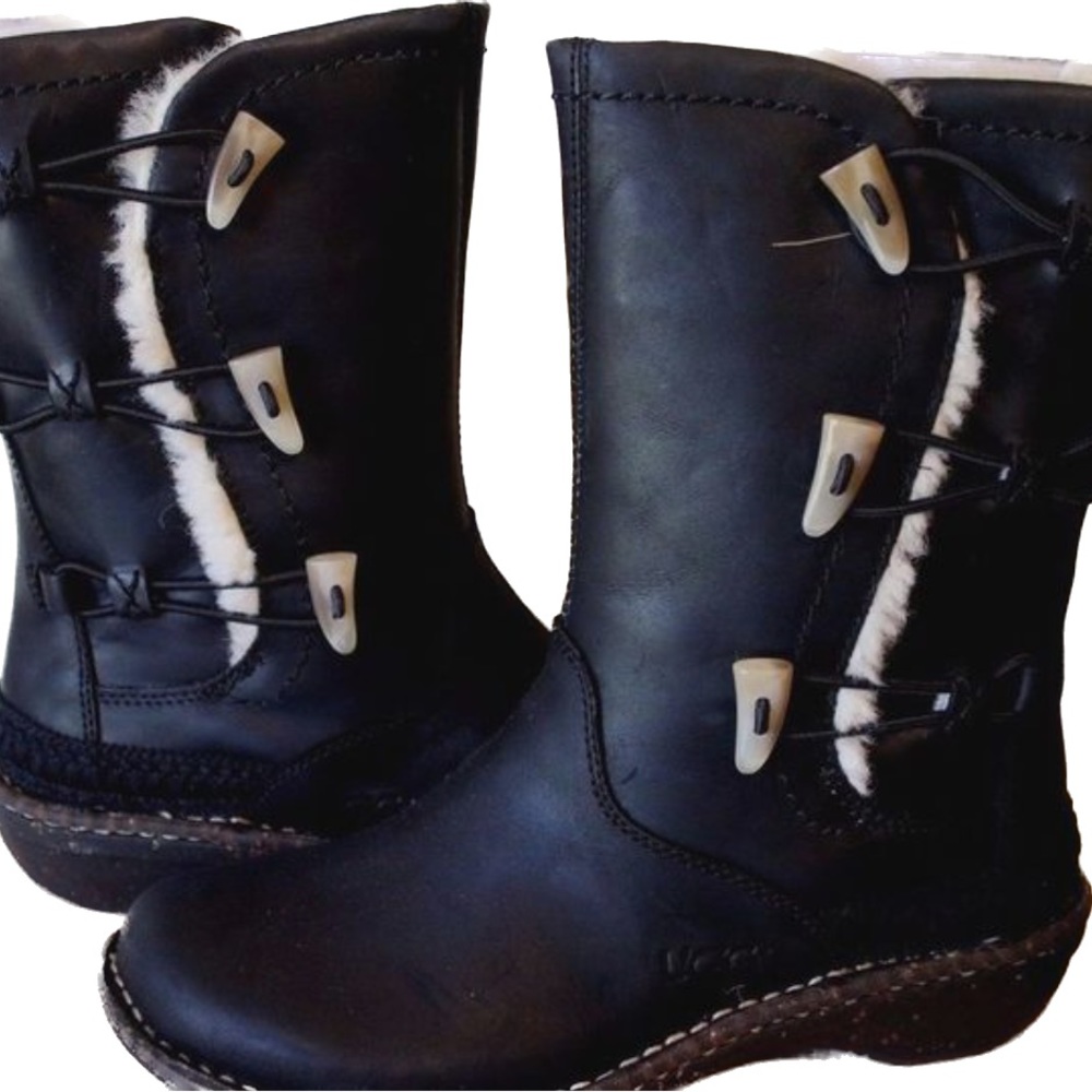 NEW UGG Kona women’s boot in black size 8